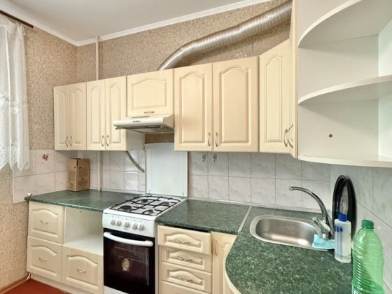 Продаж 1кімн 5й Зарічний Покровський район Кривой Рог