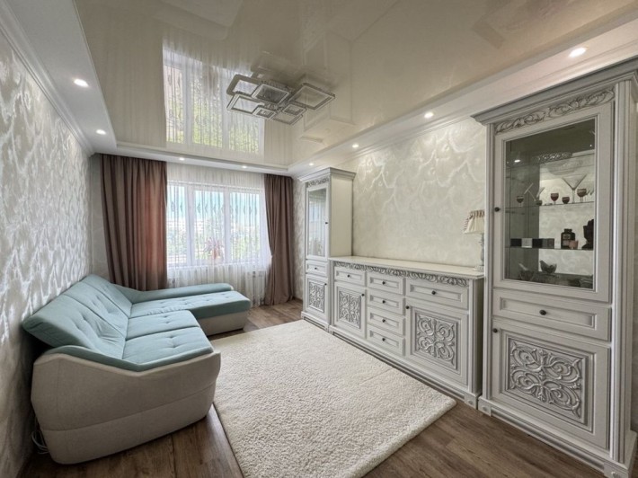 Продаж 3-кімнатної квартири - фото 1