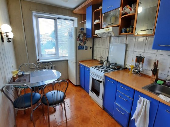 Продаж 2кімнатна в центрі Ювілейної(Юбилейная) Кривой Рог
