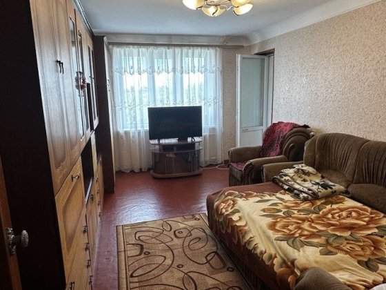 ПРОДАМ 3-кімн квартиру, поліпшенка, 8/9, балкон+ лоджія! м. Кременчук,  вул. Мрії, 7 Кременчук