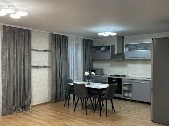 Продаж 2х кімн. просторої квартири 62 кв.м. з кухнею-студією та двома спальнями на Водоканалі Кременчуг