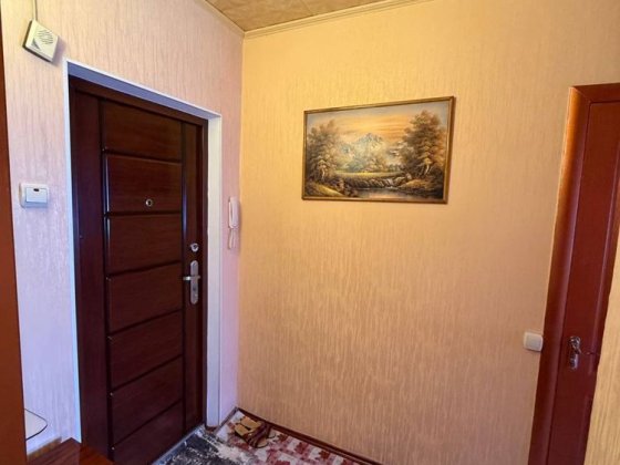 Термінова !!! Продаєтся 1 кімнатна квартира в Долгинцівському районі .