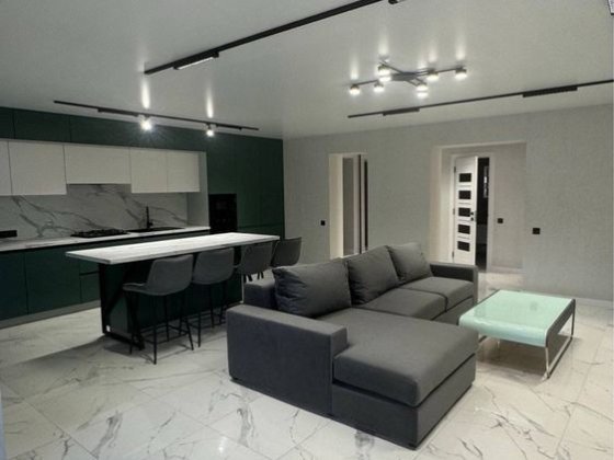 Продам 2-х кімнатну квартиру в центрі міста з ремонтом Ивано-Франковск