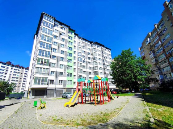Продаж просторої 2-кімнатної в зданому будинку Івано-Франківськ