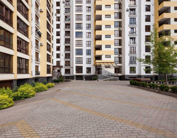 ЗДАНА  2 кім. квартира з наповненням в ЖК "Lystopad" вул. Незалежності - фото 1