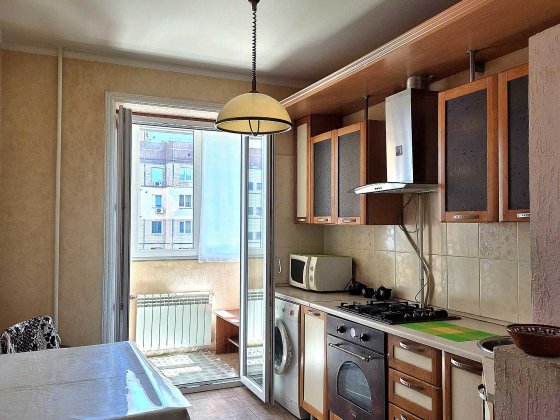 Продаж 3-кімнатної квартири на м-н Східний 1. Кривой Рог