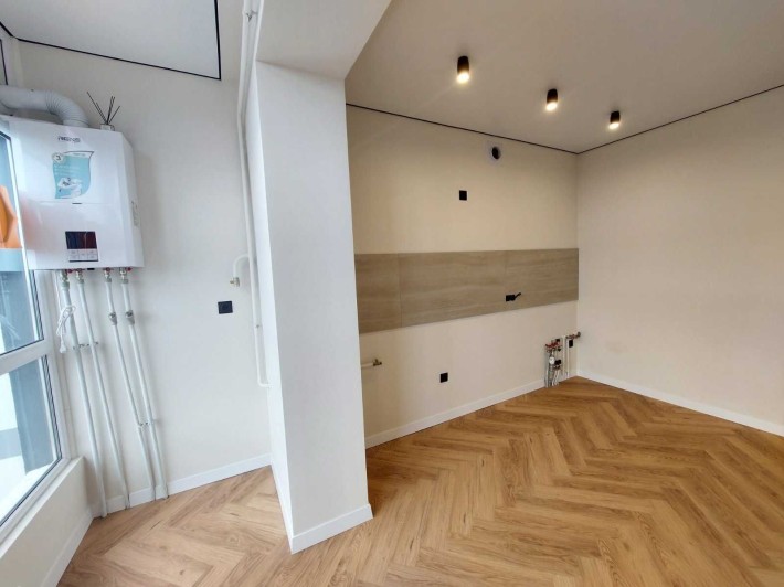Продаж 2кім.квартири з ремонтом в центральній частині міста - фото 1