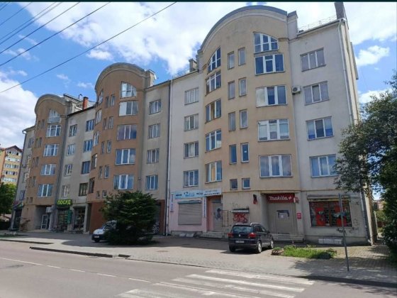 Продаж видової 2 кімнатної квартири, Вовчинецька, біля АТБ. Власник!!! Івано-Франківськ