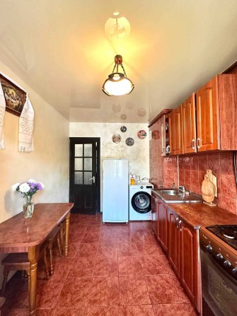 Продам 3 кімнатну квартиру біля Порт Сіті - фото 1