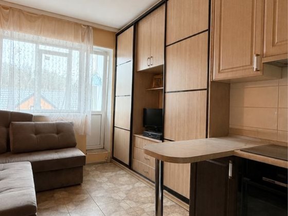 Продам Однокімнатну студію з ремонтом , меблями та технікою , Ірпінь, біля ЖД, ринку, школи, мінімал