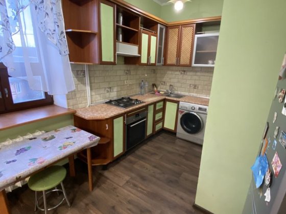 Продам 2-ком.квартиру Цент.-Городском Гданцевка . Кривой Рог
