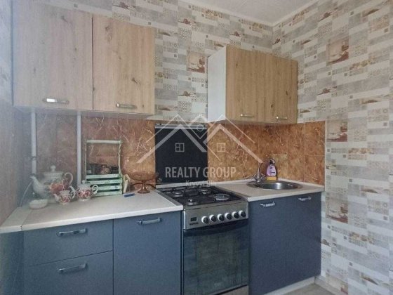 Продаж 3 кімнатної квартири з ремонтом та автономкою поряд парк та зупинка. Кривой Рог