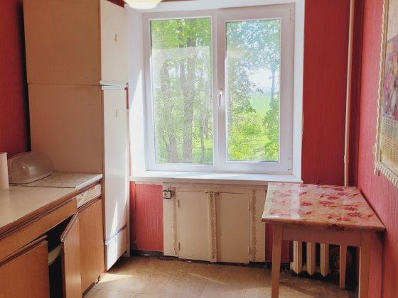 2--х комн. квартира Даманский, улучшенной планировки, 2-й этаж, не угловая, не проходная Кривой Рог