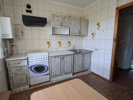 Продам велику 4 кімнатну квартиру в місті Ірпінь в житловому стані і мебльована! Мінімальне оформлен Ирпень