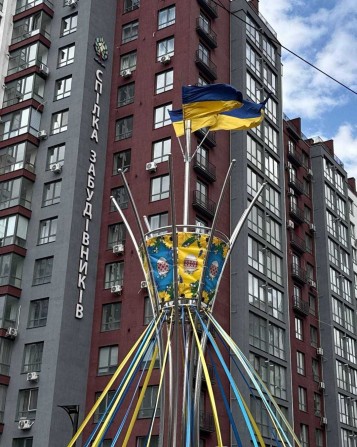 Продається 1 кім квартира в ЦЕНТРІ МІСТА зручний 4 поверх - фото 1