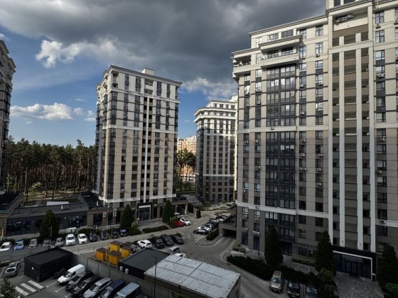Терміново! Парк Центральний Продам 2 кімнатна квартира з новим ремонтом  Податки 2% Держпрограми Сер