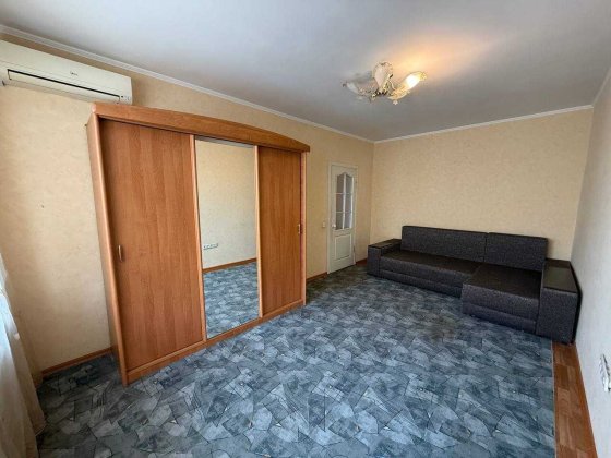 Продаж 1к квартири на Карачунах Кривой Рог