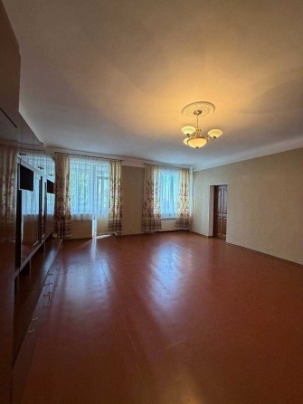 Продам 4 кімнатну квартиру з автономним опаленням по вулиці В. Зінченка - фото 1