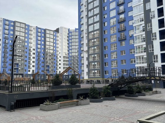 Продам квартиру однокімнатну в центрі,Набережна-Княгинин-Галицька 1кім Івано-Франківськ