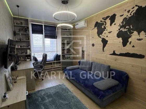 Продам ВЕЛИКУ 2к квартиру 80м2 з Розкішною кухнею-вітальнею !Автономний будинок,До Києва  15хвл. Ирпень