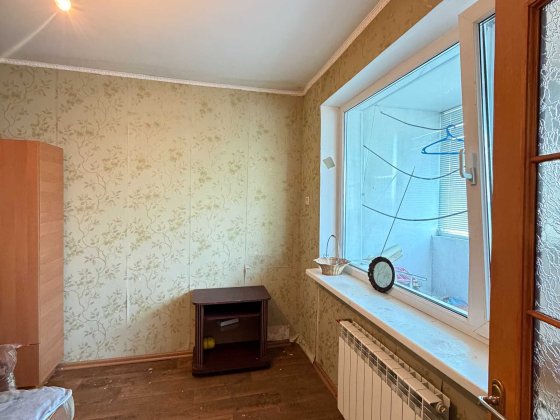 Продаж 3-кімнатної квартири з ОФІГЕЗНОЮ базою. Дніпровське шосе.
