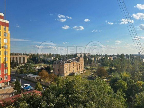 Продаж 3-х кімнатної квартири, вул.В.Великого