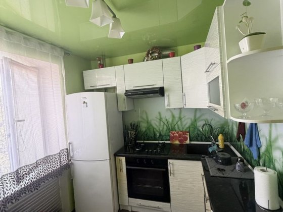 Продаю двукімнатну квартиру Кривой Рог