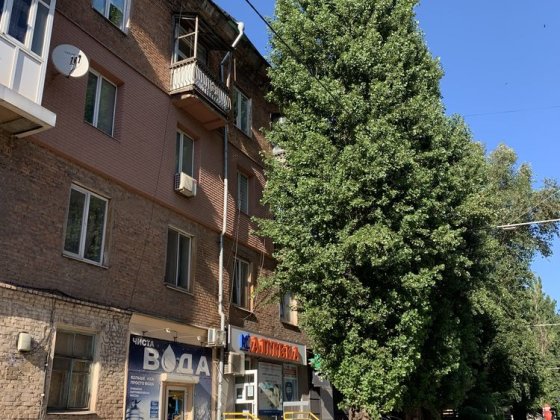 Продаж двокімнатна квартира сталінка проспект Університетський
