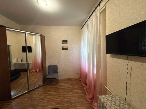 Продаж затишної однокімнатної квартири на Дзержинці Кривой Рог