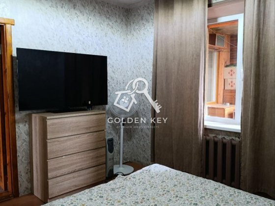 Продаж 3-кімнатної квартири на Бизова