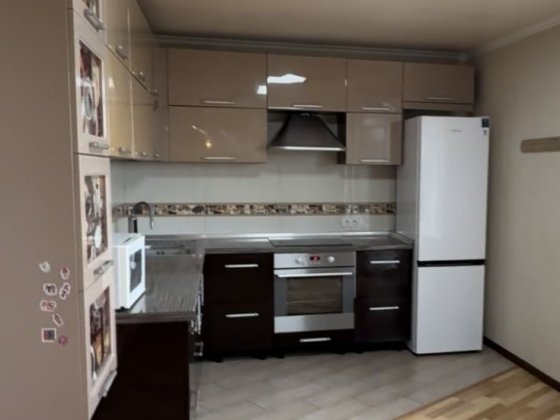 2-кімнатна квартира 64 м² на Половках. Ремонт, велика кухня Полтава