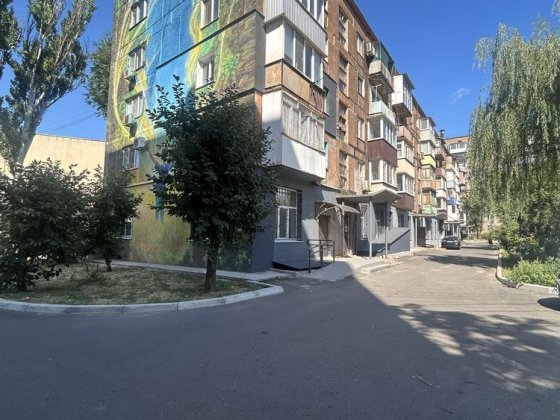 Продаж 2кімнатна квартира на Мира, по Кобилянського поряд з Макдональсом! Зручний заізд і поряд вся 