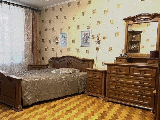 Продається 3х кімнатна квартира в центрі міста Сумы