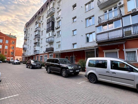 Продаж стильної та просторої квартири в центрі міста в НОВОБУДОВІ | А/опалення | Петропавлівська Сумы