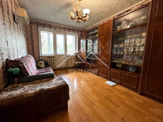 Продаж 3-кімнатної квартири (кільце Артема)