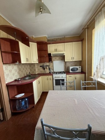 Продам 5 кімнатну квартиру в центрі район 5 школи - фото 1