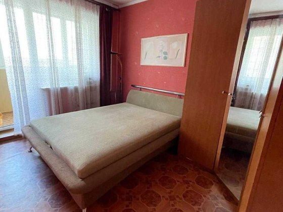 Продаж гарної трьохкімнатної квартири в Довгинцівському районі