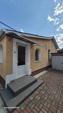 Продаж двокімнатної квартири на землі - фото 1