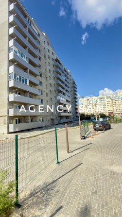 Продаж 1 квартири вул. Харківська з А/О - фото 1
