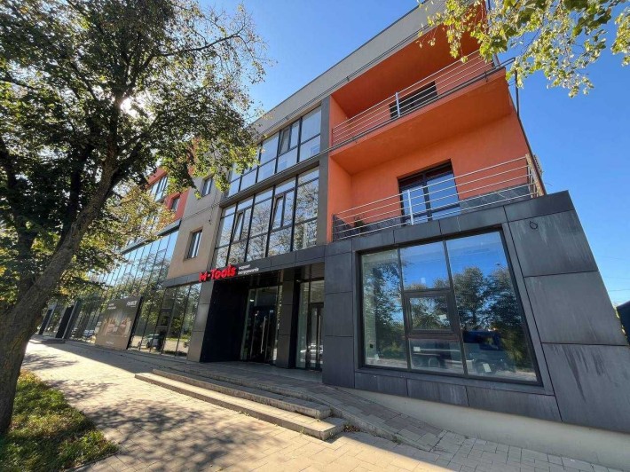 Продаж квартири в новобудові (вул. Захисників Маріуполя,район Мелроуз) - фото 1