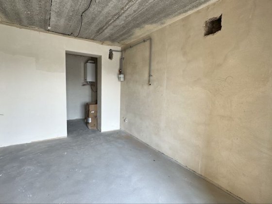 1 кімнатна квартира, газове опалення, зданий будинок, під ремонт Ровно