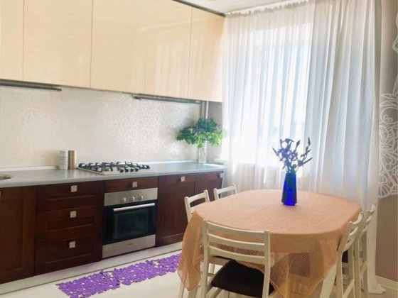 Продаж квартири 3-ки Центр, Зигіна Полтава