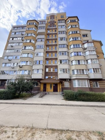 Продам 2-х кімнантну біля о.Чеха - фото 1