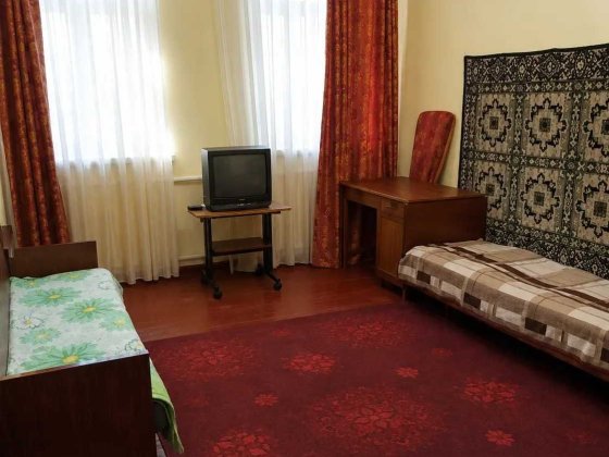 Продаж 1 кімнатної квартири 33 м2 Цегла пов 2/2 Поділ зуп. Оптика №9400 Полтава