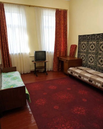 Продаж 1 кімнатної квартири 33 м2 Цегла пов 2/2 Поділ зуп. Оптика №9400 - фото 1