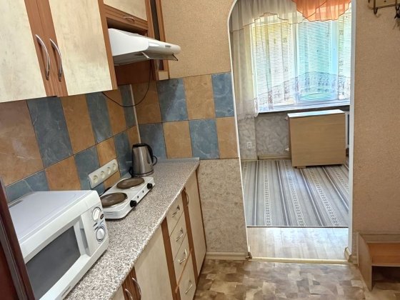 √  Продам компактну 1 кімнатну квартируи  - Ровно