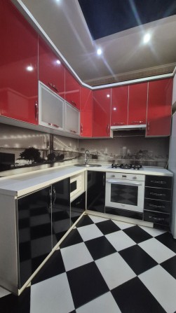 Продаж 1к квартири з ремонтом пр-т Свободи 2 поверх новобудова - фото 1