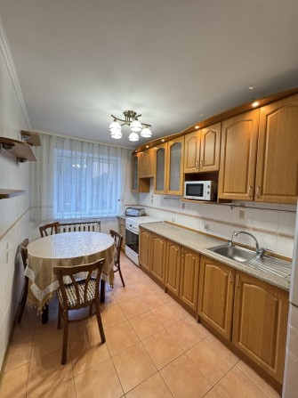 Продам 3 кімнатну квартиру р-н Чайка - фото 1