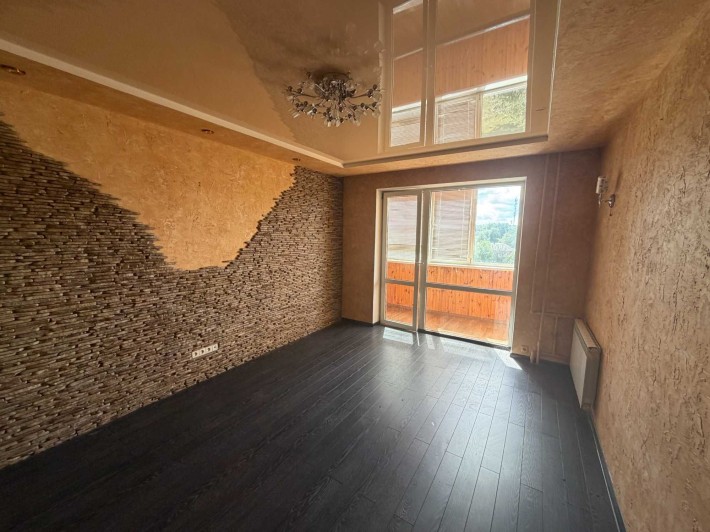Продаж 1/2 частки 2-х кімнатної квартири на Романа Атаманюка - фото 1