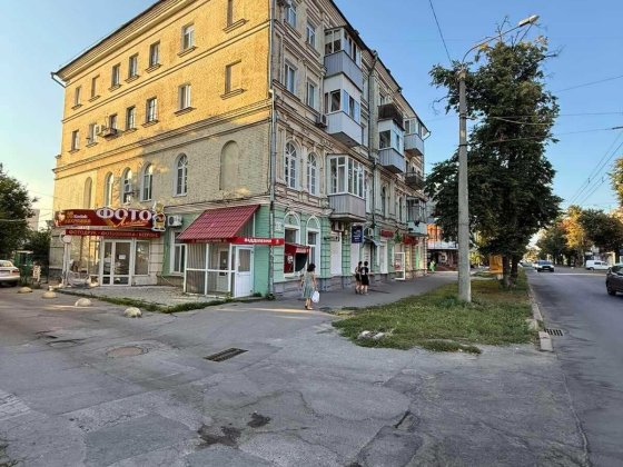 2к квартира Центр міста в жилому стані велика квадратура Цегла Полтава